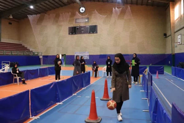 بازدید سرپرست دانشگاه فرهنگیان استان و مدیر کل آموزش و پرورش استان از فرآیند مصاحبه متقاضیان رشته تربیت بدنی در اصفهان و گزارشی تصویری از روند این مصاحبه در پردیس های شهیدباهنر و فاطمه زهرا (س) و مرکز شهیدآیت نجف آباد اصفهان 5