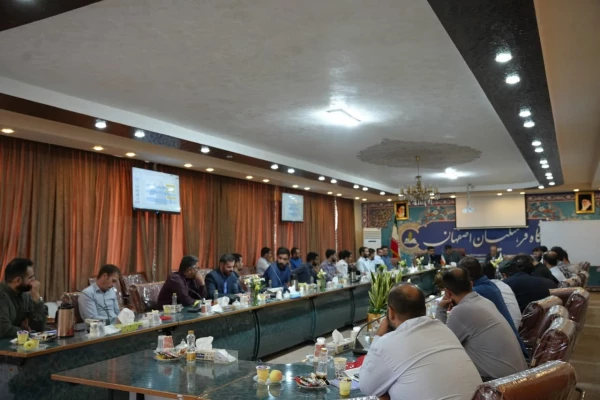 نشست تکریم و تجلیل از کادر حفاظت فیزیکی دانشگاه فرهنگیان اصفهان برگزار ش 4