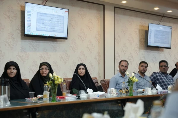 نشست تکریم و تجلیل از کادر حفاظت فیزیکی دانشگاه فرهنگیان اصفهان برگزار ش 14