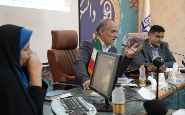 نشست هماهنگی و برنامه ریزی امتحانات پایان ترم شهریورماه با حضور مسئولان دانشگاه فرهنگیان استان اصفهان برگزار شد 3