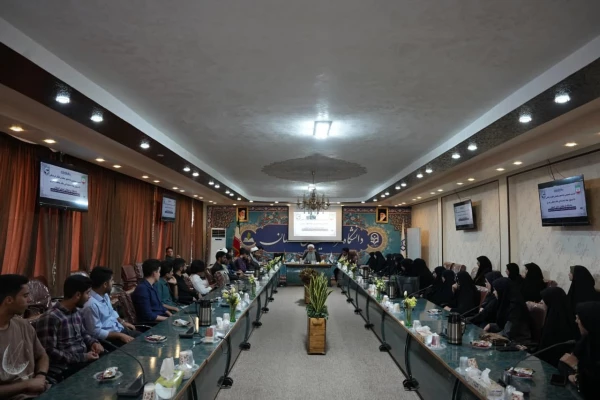 
نشست پرسش و پاسخ دانشجویان فعال فرهنگی با مسئول نهاد رهبری در دانشگاه فرهنگیان اصفهان برگزار شد 10