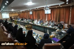 نشست معاون آموزشی دانشگاه فرهنگیان کشور با مسئولان و کارکنان دانشگاه فرهنگیان استان اصفهان 3