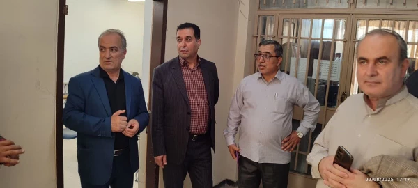 بازدید میدانی مدیر کل آموزش و پرورش استان، سرپرست دانشگاه فرهنگیان استان به اتفاق مدیر کل نوسازی  و هیئت همراه از خوابگاه شهید حججی 4
