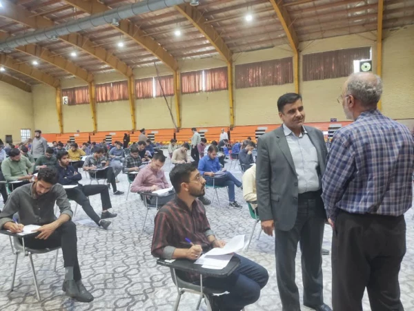 شروع آزمونهای پایان نیمسال دوم تحصیلی در پردیس ها و مراکز دانشگاه فرهنگیان استان اصفهان و بازدید سرپرست دانشگاه از حوزه ها 4