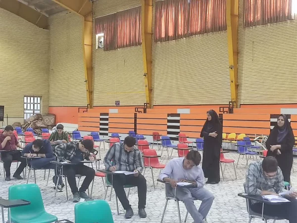 شروع آزمونهای پایان نیمسال دوم تحصیلی در پردیس ها و مراکز دانشگاه فرهنگیان استان اصفهان و بازدید سرپرست دانشگاه از حوزه ها 7