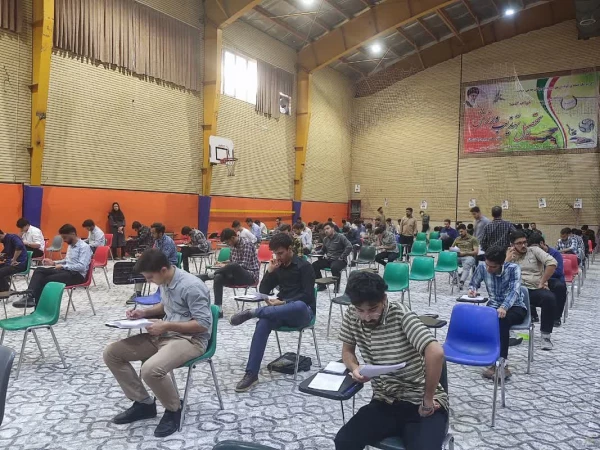 شروع آزمونهای پایان نیمسال دوم تحصیلی در پردیس ها و مراکز دانشگاه فرهنگیان استان اصفهان و بازدید سرپرست دانشگاه از حوزه ها 12