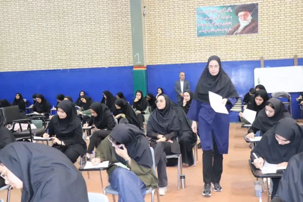 شروع آزمونهای پایان نیمسال دوم تحصیلی در پردیس ها و مراکز دانشگاه فرهنگیان استان اصفهان و بازدید سرپرست دانشگاه از حوزه ها 21