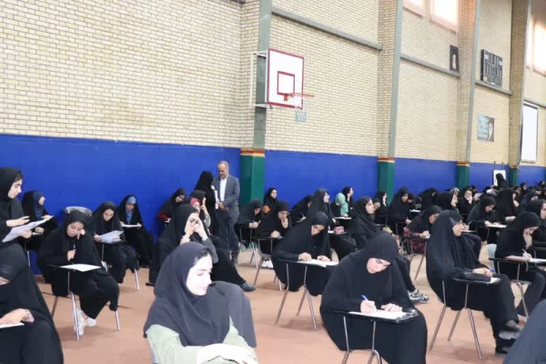 شروع آزمونهای پایان نیمسال دوم تحصیلی در پردیس ها و مراکز دانشگاه فرهنگیان استان اصفهان و بازدید سرپرست دانشگاه از حوزه ها 22