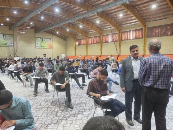 شروع آزمونهای پایان نیمسال دوم تحصیلی در پردیس ها و مراکز دانشگاه فرهنگیان استان اصفهان و بازدید سرپرست دانشگاه از حوزه ها 15