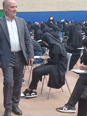 شروع آزمونهای پایان نیمسال دوم تحصیلی در پردیس ها و مراکز دانشگاه فرهنگیان استان اصفهان و بازدید سرپرست دانشگاه از حوزه ها 27