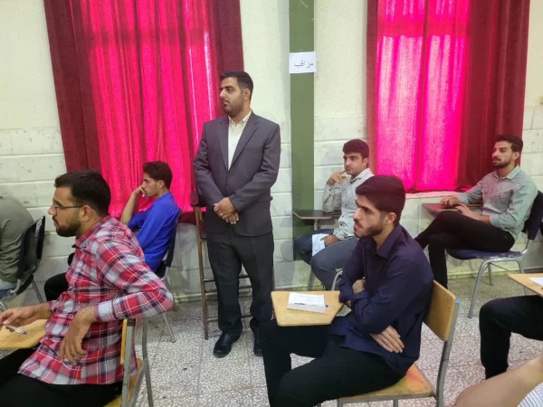 شروع آزمونهای پایان نیمسال دوم تحصیلی در پردیس ها و مراکز دانشگاه فرهنگیان استان اصفهان و بازدید سرپرست دانشگاه از حوزه ها 38