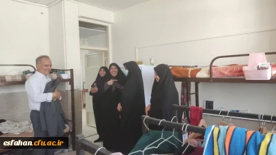 بازدید سرپرست دانشگاه فرهنگیان استان از سراهای دانشجویی همزمان با حضور دانشجویان جهت شروع آزمونها