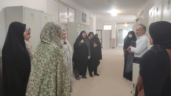 بازدید سرپرست دانشگاه فرهنگیان استان از سراهای دانشجویی همزمان با حضور دانشجویان جهت شروع آزمونها 5