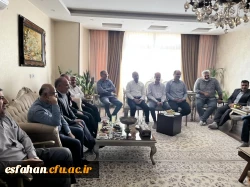 عیادت سرپرست دانشگاه فرهنگیان استان اصفهان و جمع همراه از ریاست سابق پردیس شهید باهنر اصفهان 5