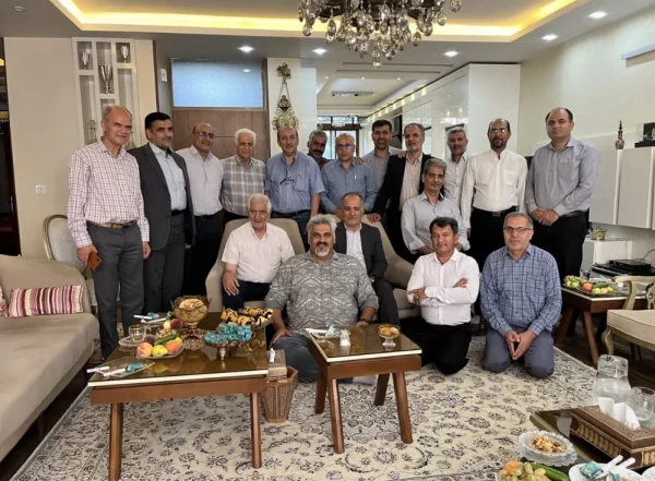 عیادت سرپرست دانشگاه فرهنگیان استان اصفهان و جمع همراه از ریاست سابق پردیس شهید باهنر اصفهان 2