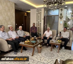 عیادت سرپرست دانشگاه فرهنگیان استان اصفهان و جمع همراه از ریاست سابق پردیس شهید باهنر اصفهان 5