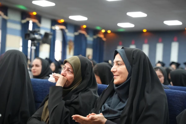 برگزاری جشن دانش آموختگی دانشجومعلمان دختر دانشگاه فرهنگیان استان اصفهان 4