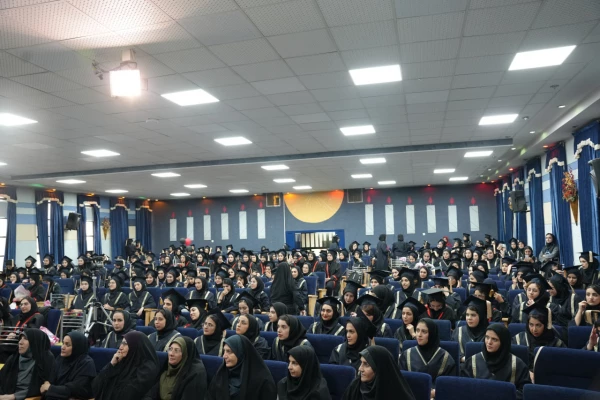 برگزاری جشن دانش آموختگی دانشجومعلمان دختر دانشگاه فرهنگیان استان اصفهان 10