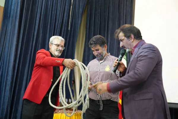 برگزاری جشن دانش آموختگی دانشجومعلمان دختر دانشگاه فرهنگیان استان اصفهان 13