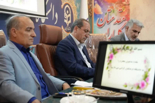 برگزاری نشست روسا و نمایندگان دانشگاه های استان اصفهان با معاون سیاسی و اجتماعی استانداری اصفهان به میزانی دانشگاه فرهنگیان  3