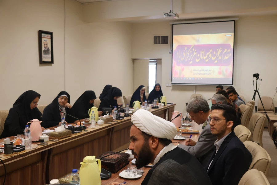 نشست مشترک خبری سرپرست دانشگاه فرهنگیان اصفهان و رئیس دفتر تبلیغات اسلامی با اصحاب رسانه 8