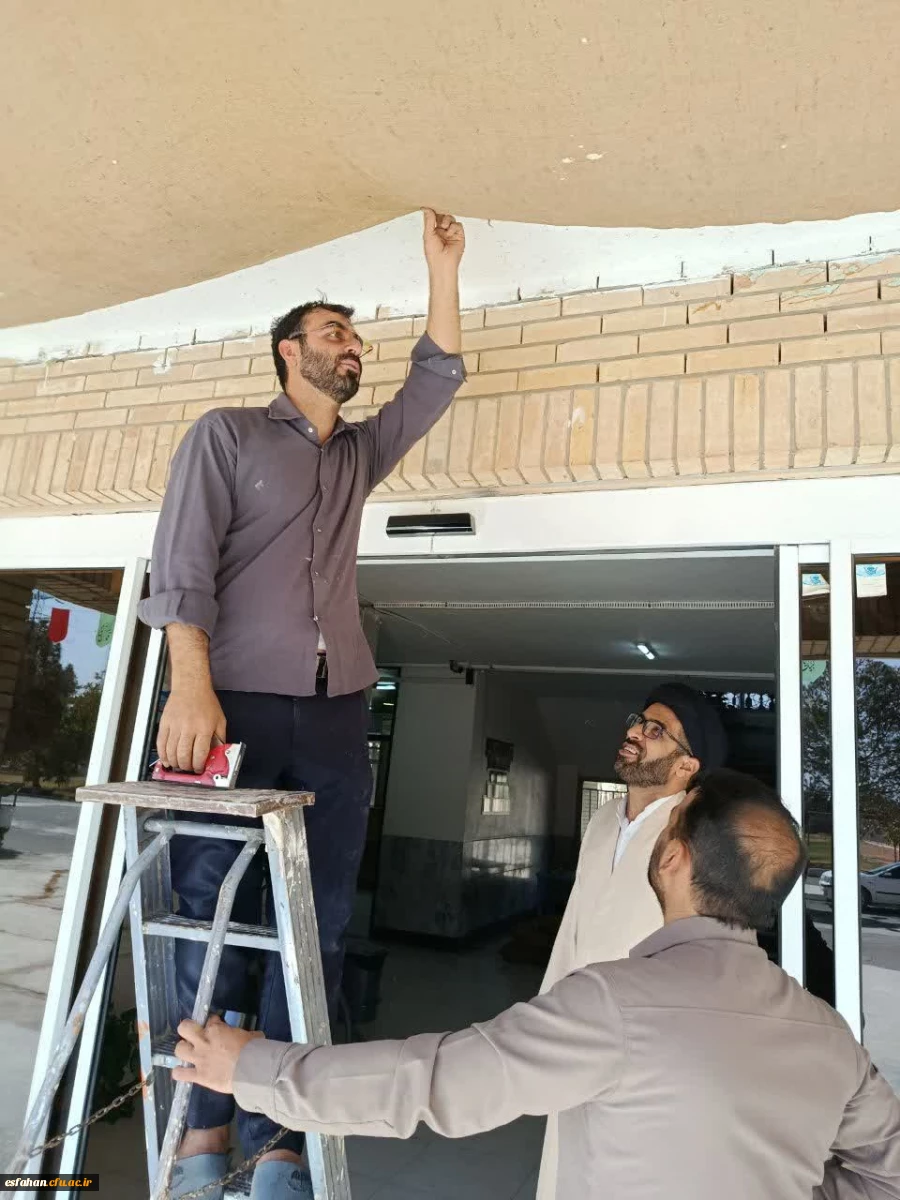 آماده سازی فضای علمی ـ فرهنگی پردیس ها و مراکز دانشگاه فرهنگیان استان اصفهان به شکلی شایسته به مناسبت هفته دفاع مقدس و میزبانی از آیین  شروع سال تحصیلی جدید 4