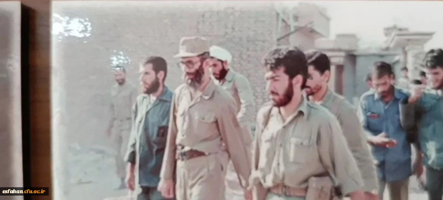 آماده سازی فضای علمی ـ فرهنگی پردیس ها و مراکز دانشگاه فرهنگیان استان اصفهان به شکلی شایسته به مناسبت هفته دفاع مقدس و میزبانی از آیین  شروع سال تحصیلی جدید 15