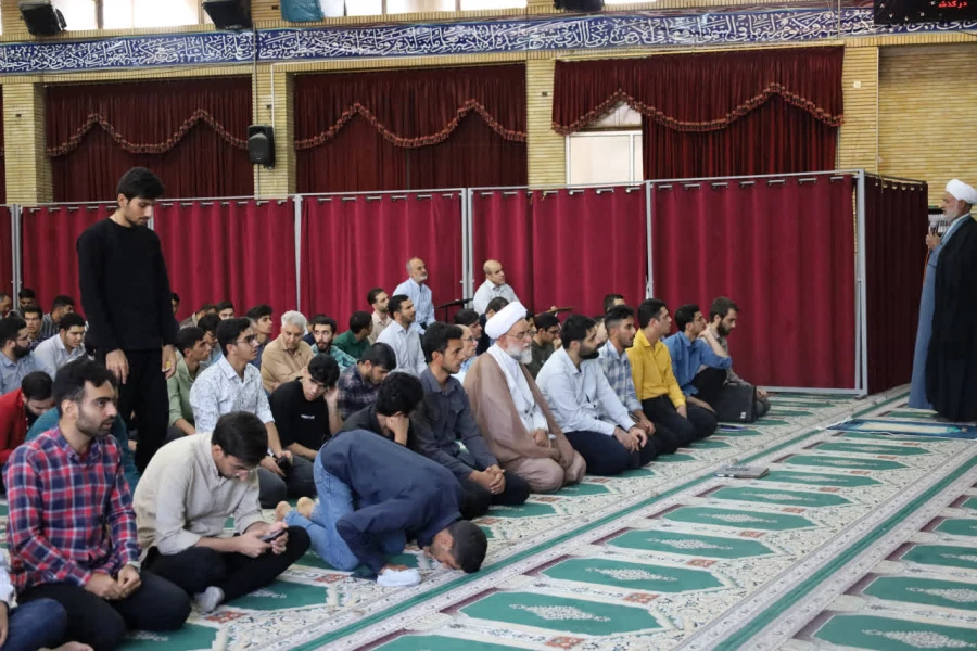 برگزاری آیین گرامیداشت هفته دفاع مقدس در جوار مزار شهدای گمنام پردیس شهید باهنر  3