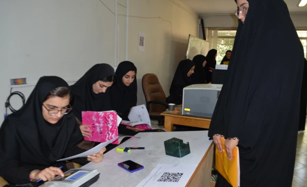 ادامه فرایند ثبت نام ورودی های جدید در پردیس ها و مراکز دانشگاه فرهنگیان استان اصفهان 9