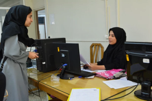 ادامه فرایند ثبت نام ورودی های جدید در پردیس ها و مراکز دانشگاه فرهنگیان استان اصفهان 21