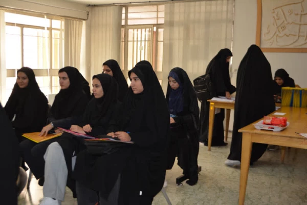 ادامه فرایند ثبت نام ورودی های جدید در پردیس ها و مراکز دانشگاه فرهنگیان استان اصفهان 25