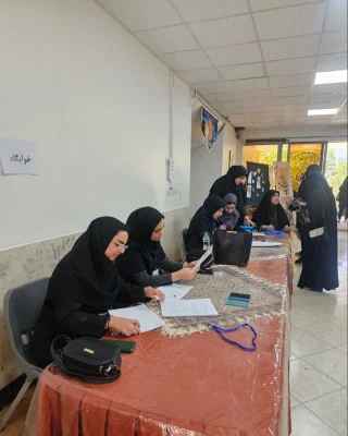 ادامه فرایند ثبت نام ورودی های جدید در پردیس ها و مراکز دانشگاه فرهنگیان استان اصفهان 14