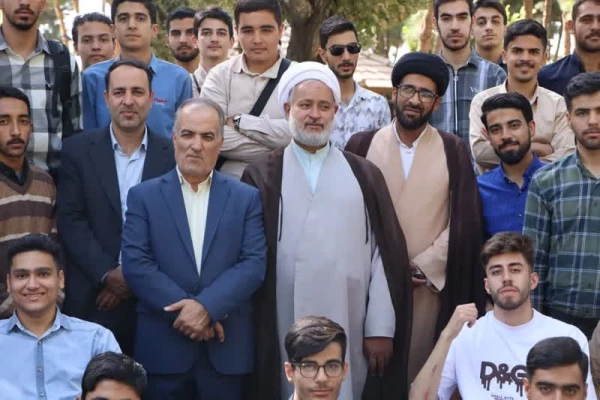 مراسم خوشامدگویی دانشجومعلمان جدیدالورود با حضور سرپرست دانشگاه فرهنگیان استان و نماینده محترم مقام معظم رهبری در دانشگاه فرهنگیان استان اصفهان 14