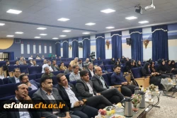 نشست اساتید و کارکنان دانشگاه فرهنگیان استان اصفهان با رئیس دانشگاه فرهنگیان کشور 
 5