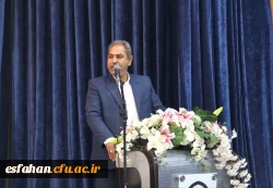 نشست اساتید و کارکنان دانشگاه فرهنگیان استان اصفهان با رئیس دانشگاه فرهنگیان کشور 
 9