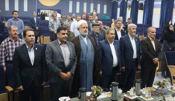 برگزاری نشست پرسش و پاسخ اساتید و کارکنان دانشگاه فرهنگیان استان اصفهان با رجبعلی برزویی رئیس دانشگاه فرهنگیان
 12