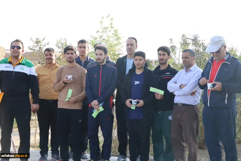 پیاده روی به مناسبت هفته تربیت بدنی  با حضور سرپرست دانشگاه فرهنگیان استان اصفهان، همکاران مدیریت استان، اساتید، دانشجومعلمان و همکاران پردیس ها و مراکز دانشگاه فرهنگیان استان اصفهان 5