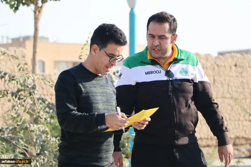 پیاده روی به مناسبت هفته تربیت بدنی  با حضور سرپرست دانشگاه فرهنگیان استان اصفهان، همکاران مدیریت استان، اساتید، دانشجومعلمان و همکاران پردیس ها و مراکز دانشگاه فرهنگیان استان اصفهان 6