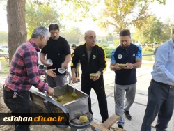 پیاده روی به مناسبت هفته تربیت بدنی  با حضور سرپرست دانشگاه فرهنگیان استان اصفهان، همکاران مدیریت استان، اساتید، دانشجومعلمان و همکاران پردیس ها و مراکز دانشگاه فرهنگیان استان اصفهان 4