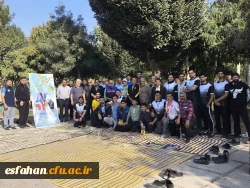 پیاده روی به مناسبت هفته تربیت بدنی  با حضور سرپرست دانشگاه فرهنگیان استان اصفهان، همکاران مدیریت استان، اساتید، دانشجومعلمان و همکاران پردیس ها و مراکز دانشگاه فرهنگیان استان اصفهان 7