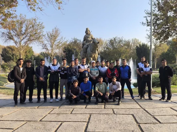 پیاده روی به مناسبت هفته تربیت بدنی  با حضور سرپرست دانشگاه فرهنگیان استان اصفهان، همکاران مدیریت استان، اساتید، دانشجومعلمان و همکاران پردیس ها و مراکز دانشگاه فرهنگیان استان اصفهان 6