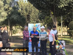 پیاده روی به مناسبت هفته تربیت بدنی  با حضور سرپرست دانشگاه فرهنگیان استان اصفهان، همکاران مدیریت استان، اساتید، دانشجومعلمان و همکاران پردیس ها و مراکز دانشگاه فرهنگیان استان اصفهان 11