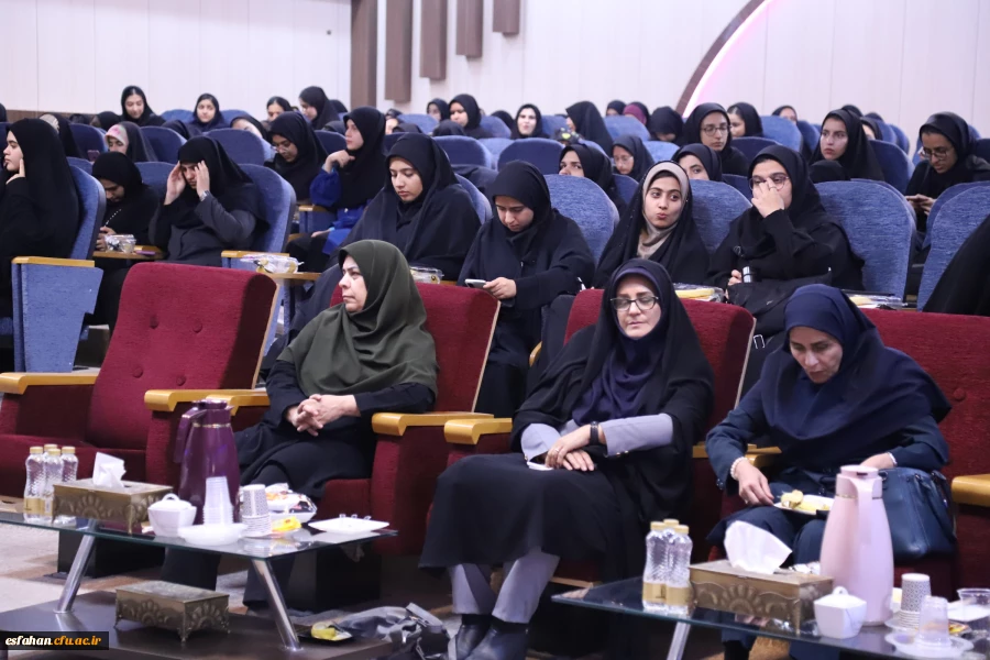 آیین استقبال از نودانشجومعلمان دانشگاه فرهنگیان اصفهان همزمان با سراسر کشور  4