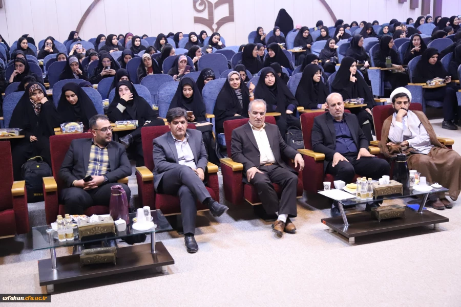 آیین استقبال از نودانشجومعلمان دانشگاه فرهنگیان اصفهان همزمان با سراسر کشور  7