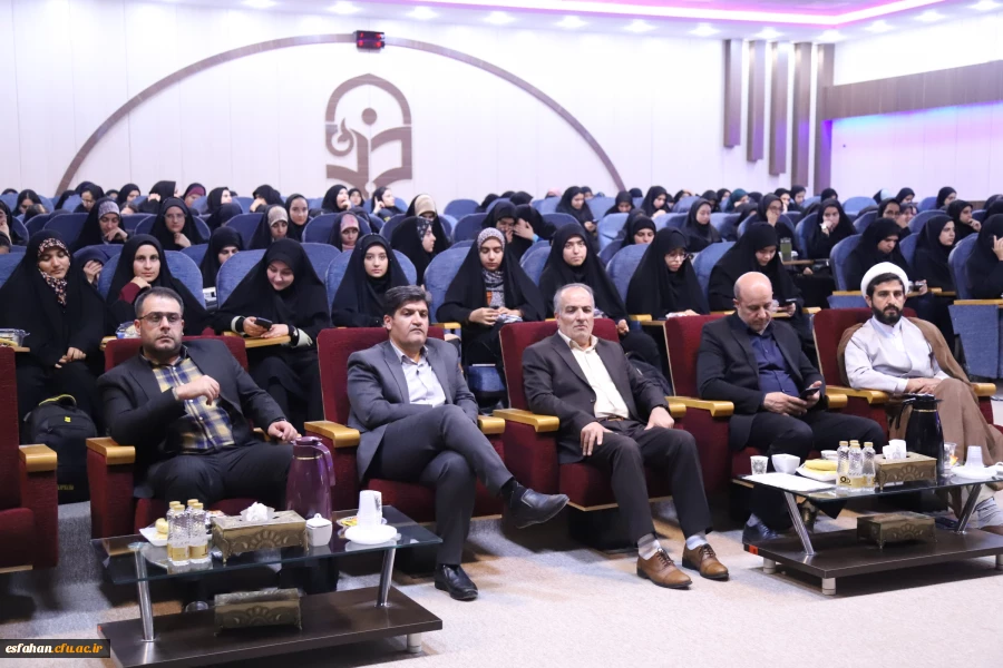 آیین استقبال از نودانشجومعلمان دانشگاه فرهنگیان اصفهان همزمان با سراسر کشور  13