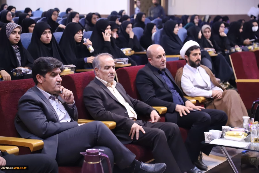 آیین استقبال از نودانشجومعلمان دانشگاه فرهنگیان اصفهان همزمان با سراسر کشور  16