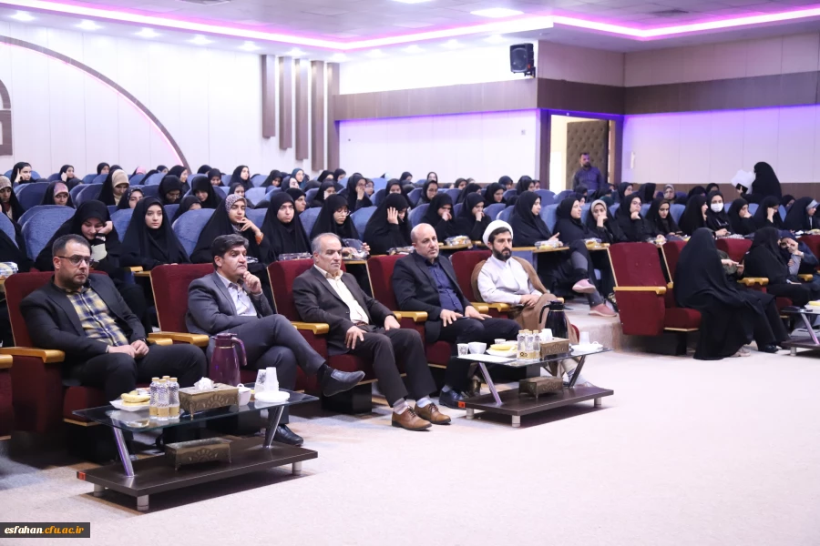 آیین استقبال از نودانشجومعلمان دانشگاه فرهنگیان اصفهان همزمان با سراسر کشور  17