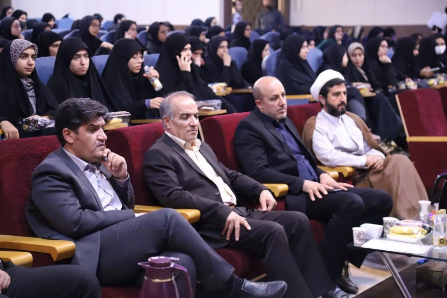 آیین استقبال از نودانشجومعلمان دانشگاه فرهنگیان اصفهان همزمان با سراسر کشور  3