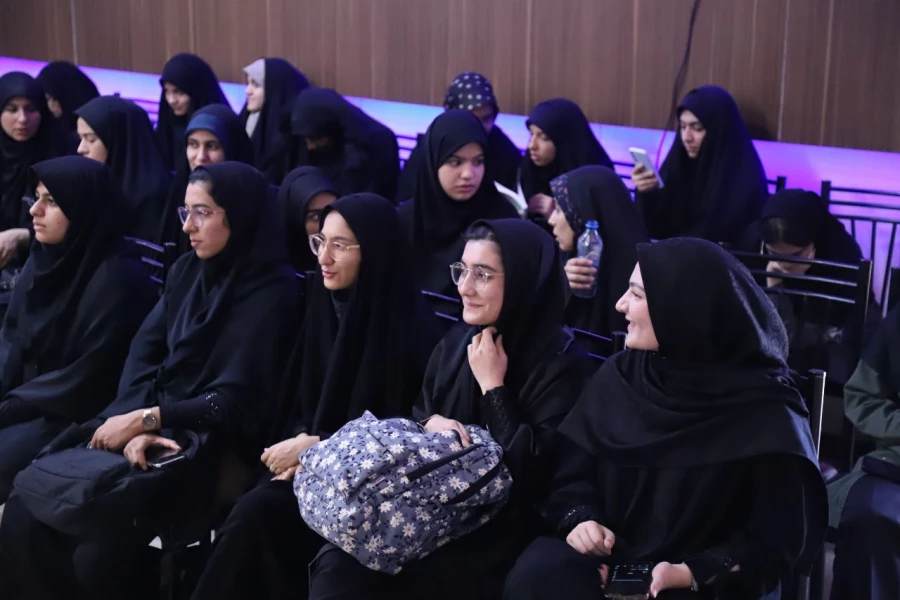 آیین استقبال از نودانشجومعلمان دانشگاه فرهنگیان اصفهان همزمان با سراسر کشور  4