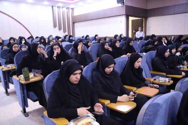 آیین استقبال از نودانشجومعلمان دانشگاه فرهنگیان اصفهان همزمان با سراسر کشور  10